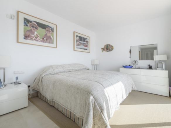 Nueva Andalucia – 3B Duplex Penthouse – Nice Views