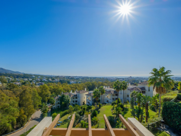 Nueva Andalucia – 4B Penthouse -Sea Views