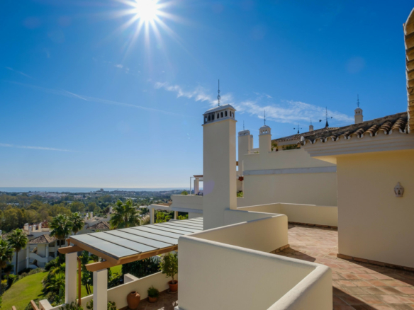 Nueva Andalucia – 4B Penthouse -Sea Views