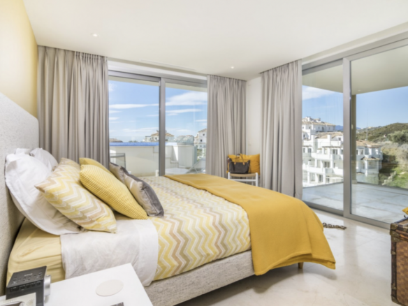 Nueva Andalucia -New Penthouse – Panoramic Views