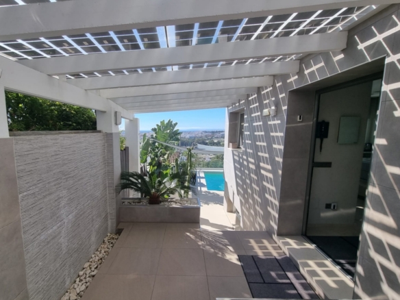 Nueva Andalucia – Modern villa – Turn Key – Sea views