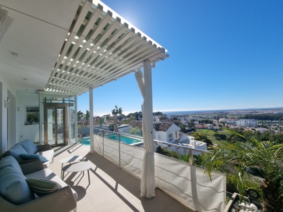 Nueva Andalucia – Modern villa – Turn Key – Sea views