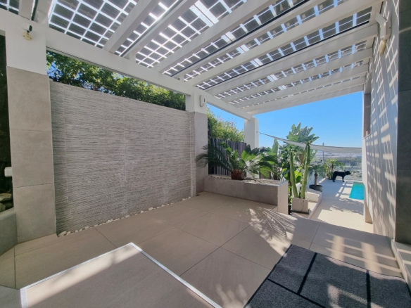 Nueva Andalucia – Modern villa – Turn Key – Sea views