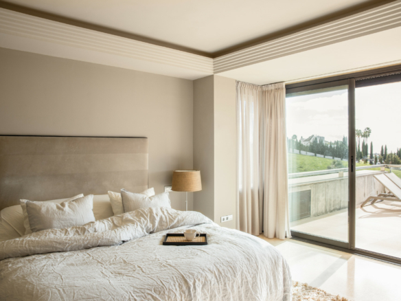 Nueva Andalucia – South facing contemporary Apartment – Sea Views