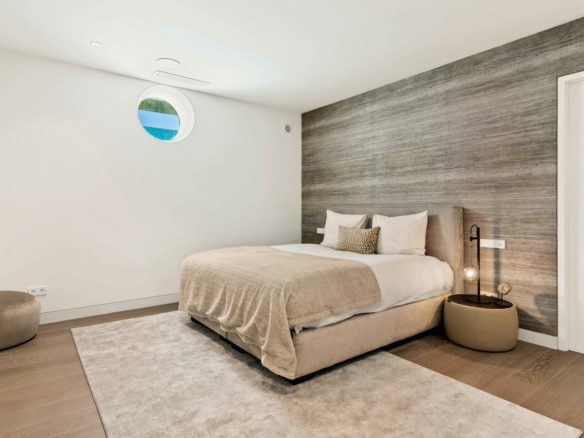 Benahavis – Contemporary 7B Villa – Sea & Golf Views