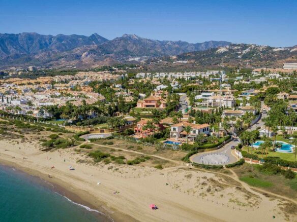 For Rent – Marbella East – Beachfront Mansion – Holiday Rental