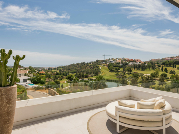 Benahavis – Contemporary 7B Villa – Sea & Golf Views