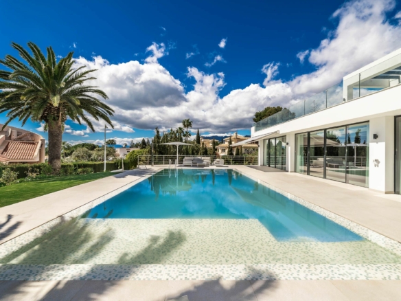 Marbella East – Modern Villa – Sea view