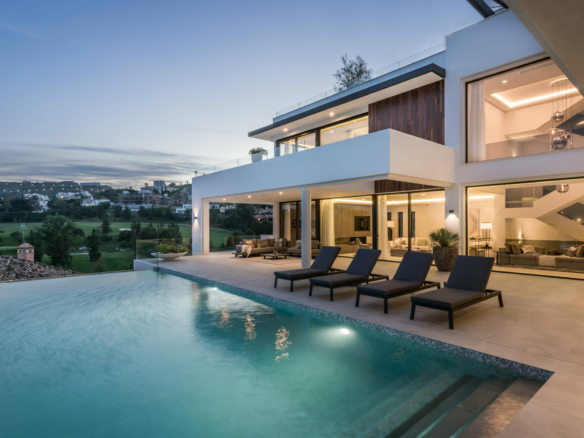 Benahavis – Contemporary 7B Villa – Sea & Golf Views