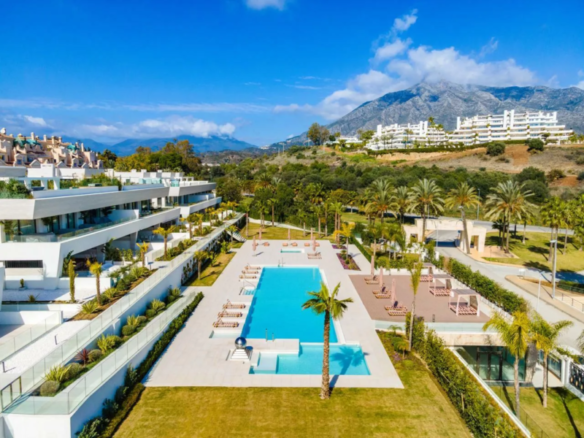 Golden Mile – New Luxury Apt & Penthouses