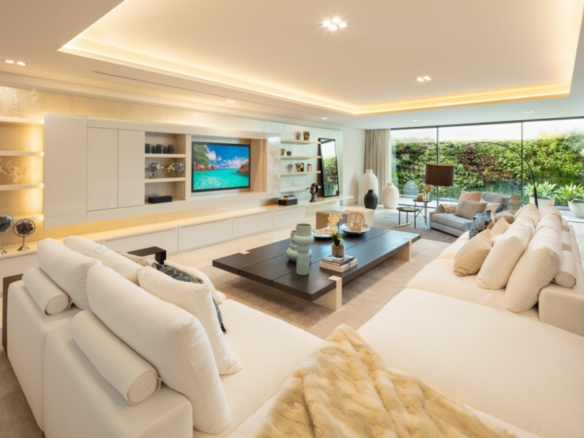 SOLD   – Nueva Andalucia – Modern 6B villa – Panoramic views 🌟