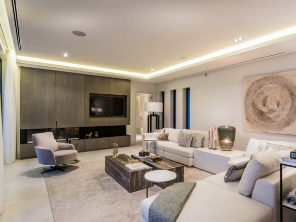 Benahavis – Contemporary 7B Villa – Sea & Golf Views