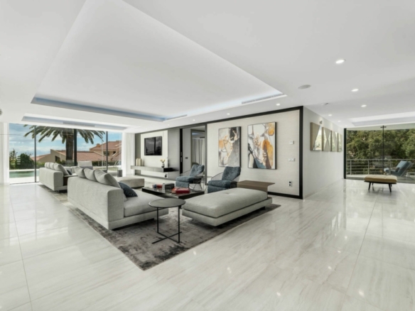 Marbella East – Modern Villa – Sea view