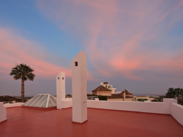 For sale – Benahavis – Modern Villa 4B – Sea Views