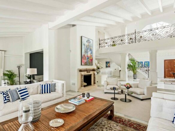 For Rent – Marbella East – Beachfront Mansion – Holiday Rental