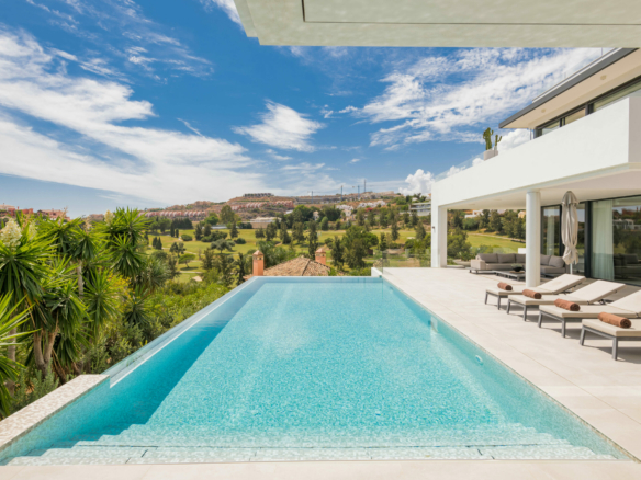 Benahavis – Contemporary 7B Villa – Sea & Golf Views