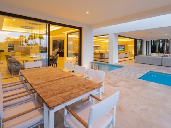 SOLD   – Nueva Andalucia – Modern 6B villa – Panoramic views 🌟