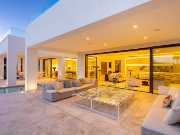 SOLD   – Nueva Andalucia – Modern 6B villa – Panoramic views 🌟