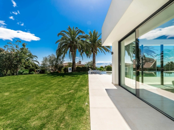 Marbella East – Modern Villa – Sea view