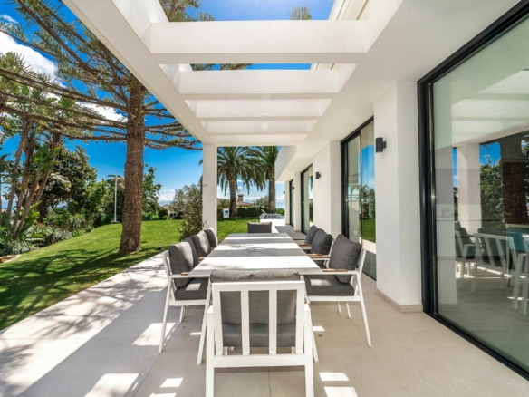 Marbella East – Modern Villa – Sea view
