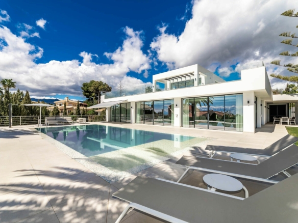 Marbella East – Modern Villa – Sea view