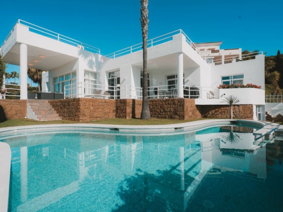 For sale – Benahavis – Modern Villa 4B – Sea Views
