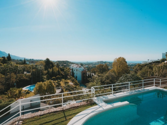 For sale – Benahavis – Modern Villa 4B – Sea Views