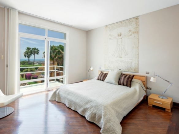 For sale – Benahavis – Modern Villa 4B – Sea Views