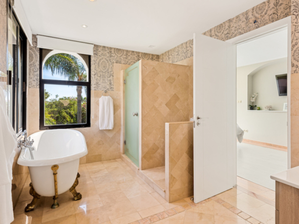 For Rent – Marbella East – Beachfront Mansion – Holiday Rental