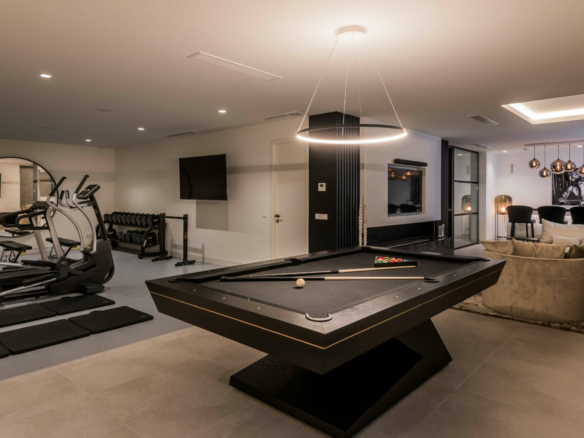 Benahavis – Contemporary 7B Villa – Sea & Golf Views