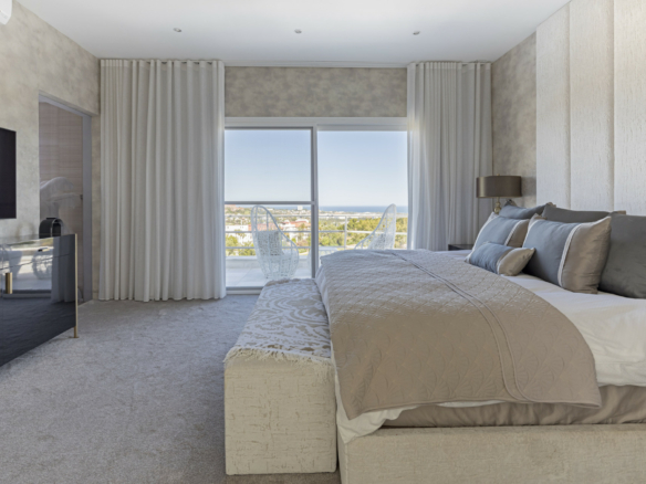 Benahavis – Modern 4B Villa – Sea Views – Gated