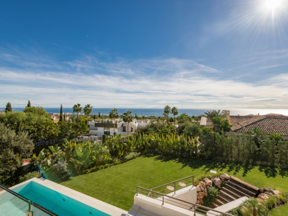 Sierra Blanca – Modern Villa – Sea Views