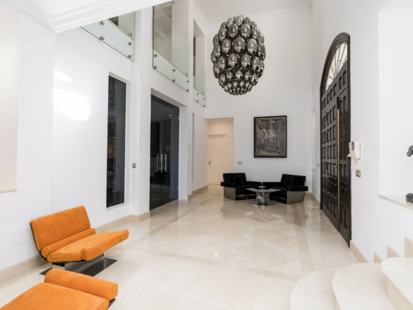 Nueva Andalucia – Nice 5B Golf Villa – Near Facilites