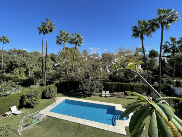 Puerto Banus -Townhouse – Nice garden – Near Port