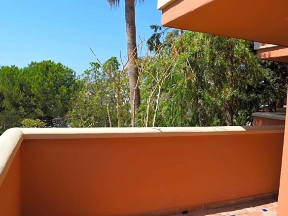 Nueva Andalucia – 4B Garden Apartment – Near Facilities -Gated