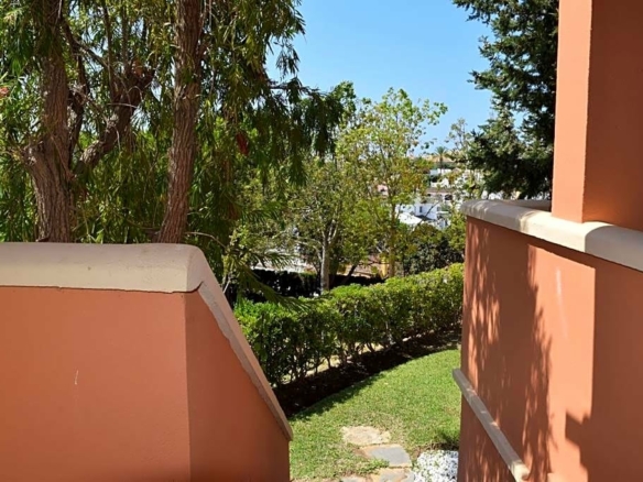 Nueva Andalucia – 4B Garden Apartment – Near Facilities -Gated