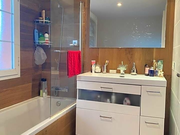 Nueva Andalucia – 4B Garden Apartment – Near Facilities -Gated