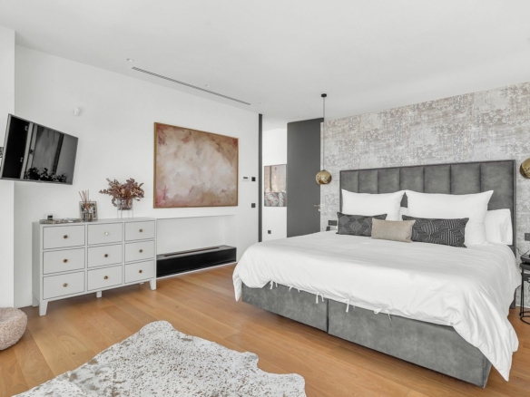 For sale – Golden Mile –  Modern 6B villa 🌴 – Sea & Mountain Views