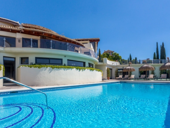 Benahavis – 10B Hotel – Sea Views – Gated