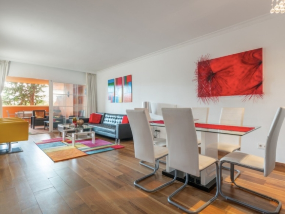 Nueva Andalucia – 4B Garden Apartment – Near Facilities -Gated
