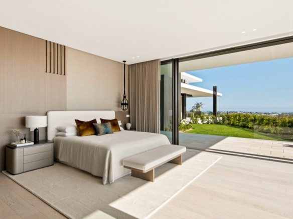 Benahavis – Modern 6B Villa – Sea Views – Gated