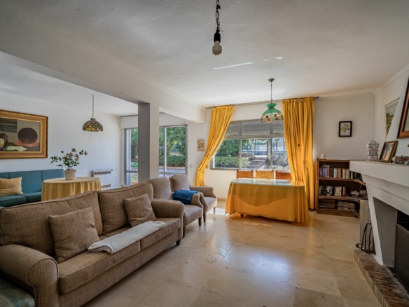 Marbella – 7B Hillside Villa – To reform – Sea Views