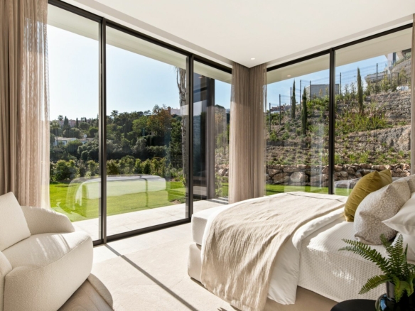 Benahavis – Modern 6B Villa – Sea Views – Gated