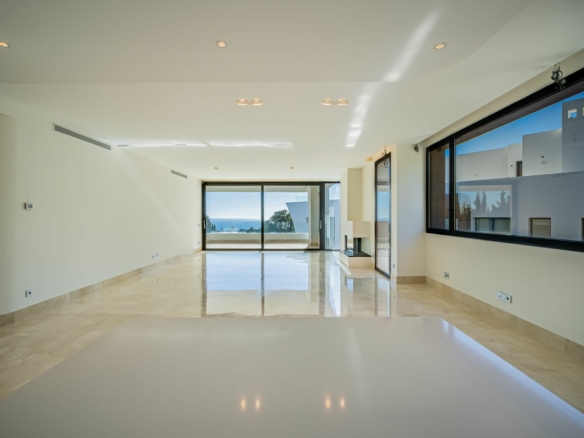Golden Mile – 4B Penthouse – Sea Views