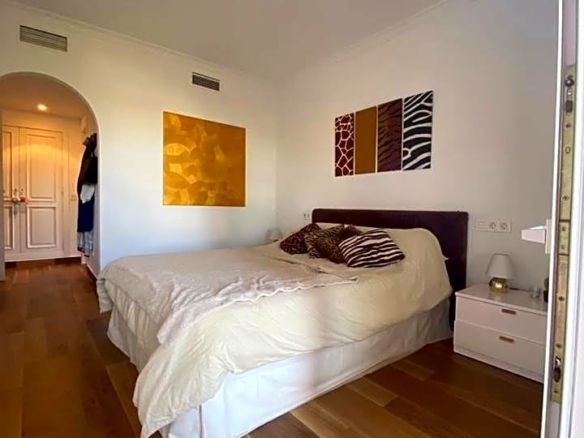 Nueva Andalucia – 4B Garden Apartment – Near Facilities -Gated