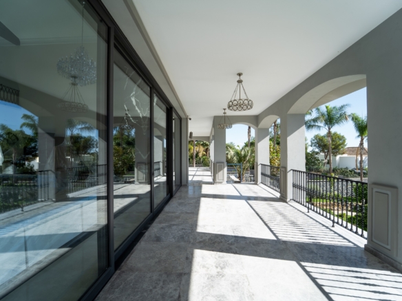 Golden Mile – 2500m2 new built Mansion – Sea Views 🌞