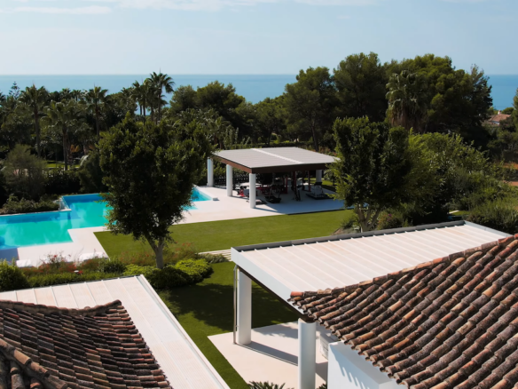 SOLD – Marbella – Hillside Mansion – Sea views – Gated – Private 🏰