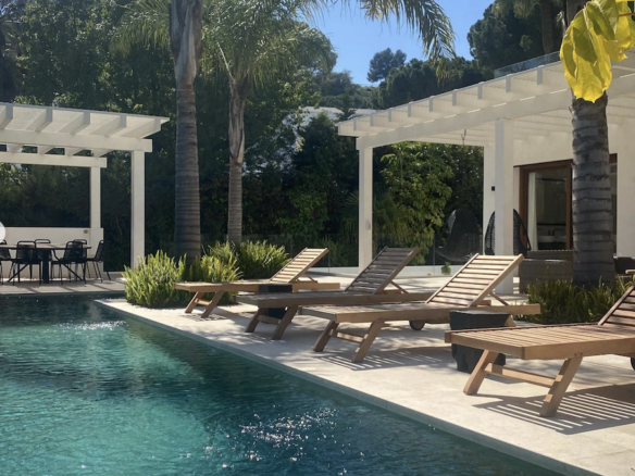 Nueva Andalucia – Modern luxury Villa – Near Facilities