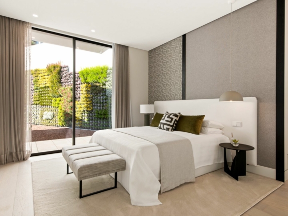 Benahavis – Modern 6B Villa – Sea Views – Gated