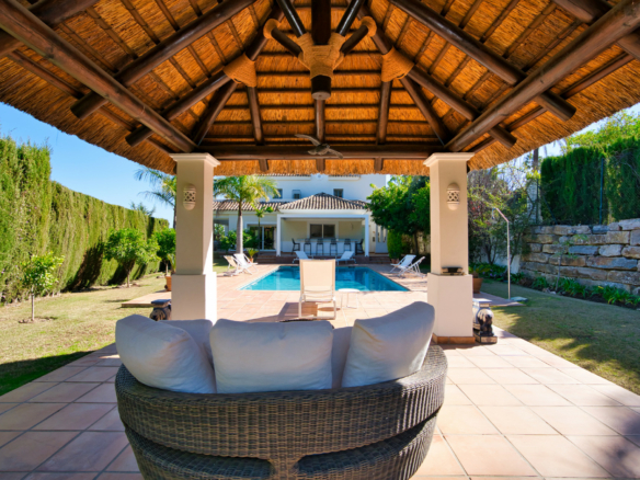 Nueva Andalucia – Nice 5B Golf Villa – Near Facilites